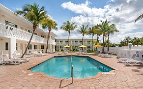 Downtown Hollywood Gardens Inn & Suites